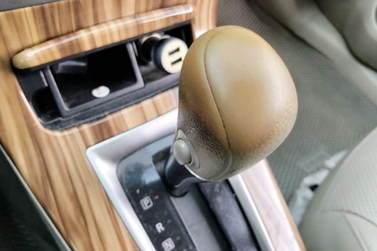 Used Nissan Sylphy 2012 1.6 XL CVT Luxury Edition Gear Lever