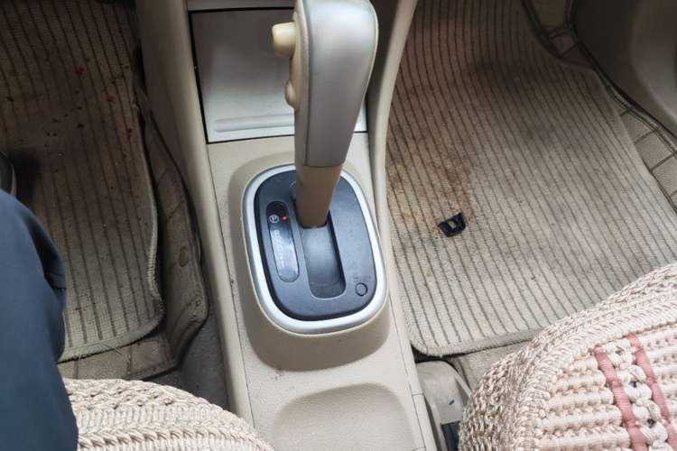 Used Nissan Sylphy 2012 Classic 1.6XE Automatic Comfort Edition Gear Lever
