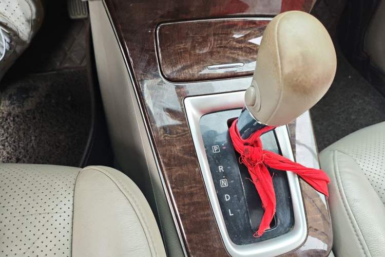 Used Nissan Sylphy 2012 1.6 XL CVT Luxury Edition Gear Lever