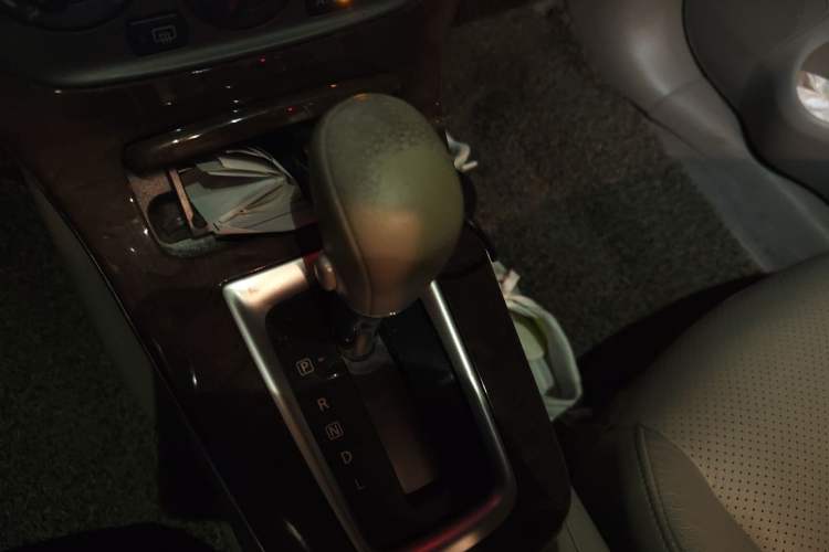 Used Nissan Sylphy 2012 1.6 XL CVT Luxury Edition Gear Lever