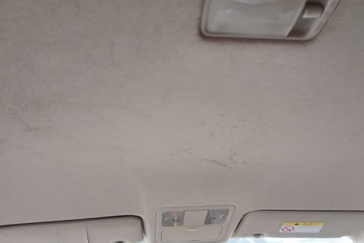 Used Nissan Sylphy 2012 Classic 1.6XE Manual Comfort Edition Headliner