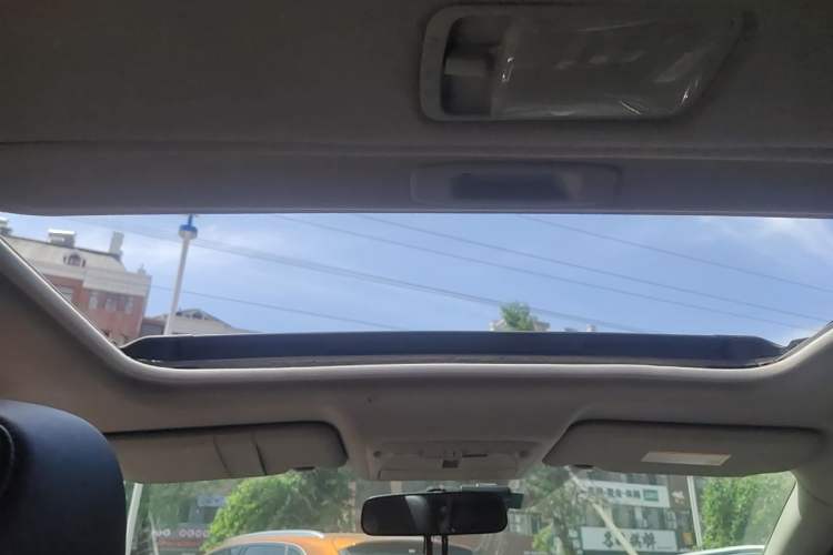 Used Nissan Sylphy 2012 1.6 XL Manual Luxury Edition Headliner