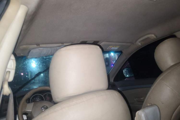 Used Nissan Sylphy 2012 Classic 1.6XE Manual Comfort Edition Headliner