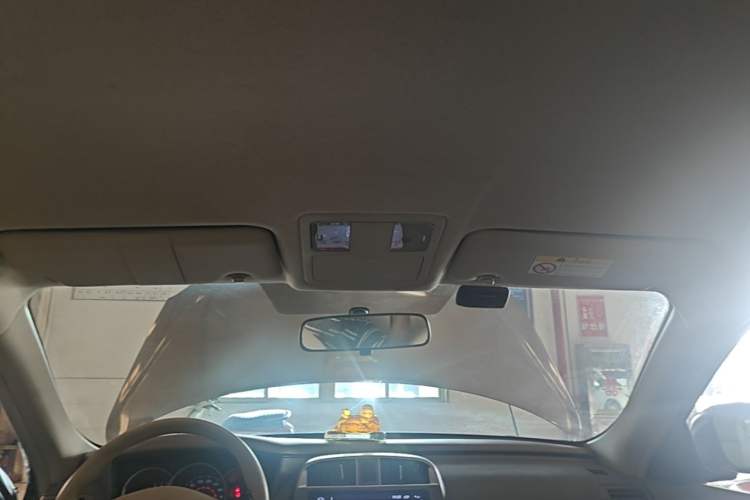 Used Nissan Sylphy 2012 Classic 1.6XE Automatic Comfort Edition Headliner