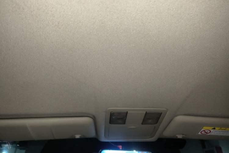 Used Nissan Sylphy 2012 Classic 1.6XE Automatic Comfort Edition Headliner
