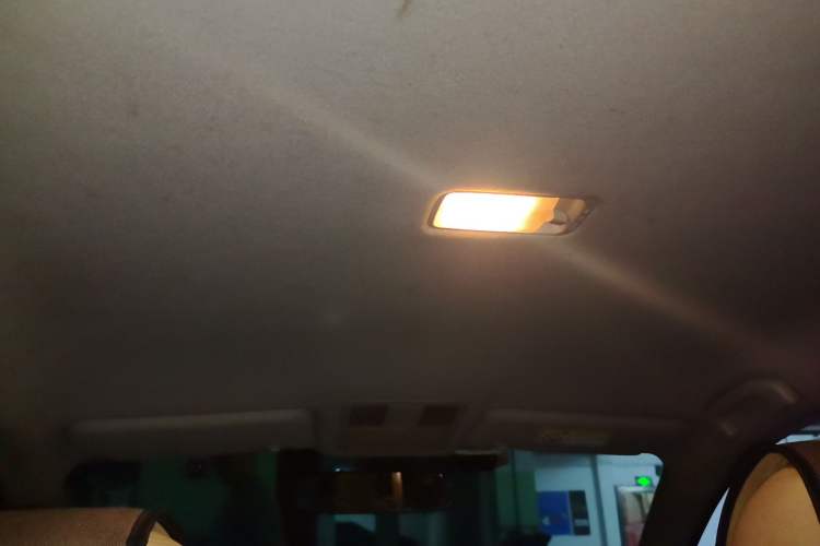 Used Nissan Sylphy 2012 Classic 1.6XE Manual Comfort Edition Headliner