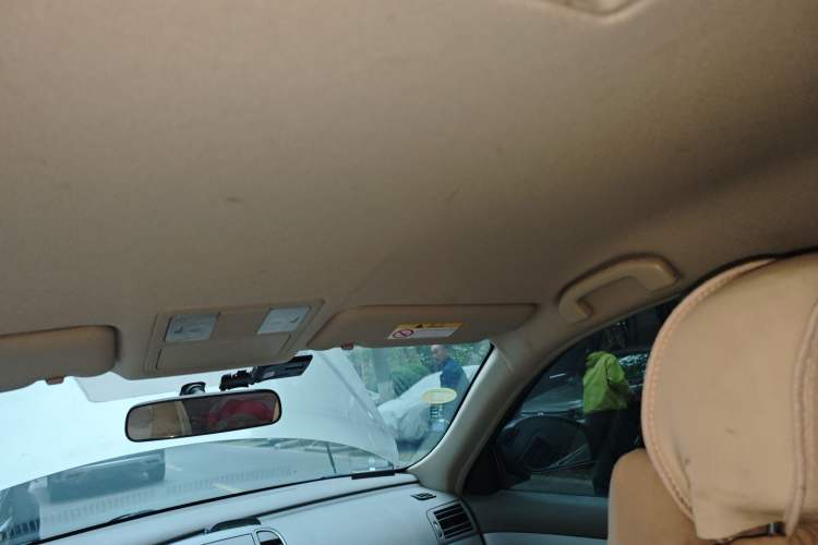 Used Nissan Sylphy 2012 Classic 1.6XE Manual Comfort Edition Headliner