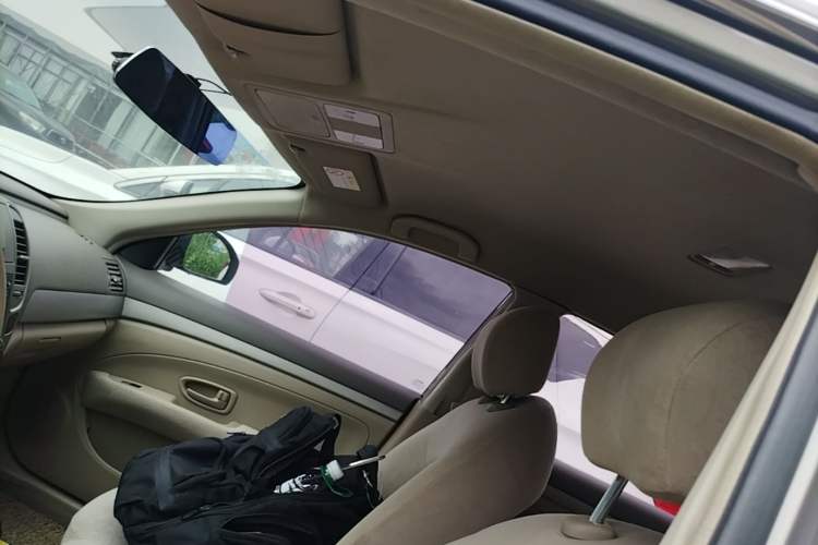 Used Nissan Sylphy 2012 Classic 1.6XE Automatic Comfort Edition Headliner