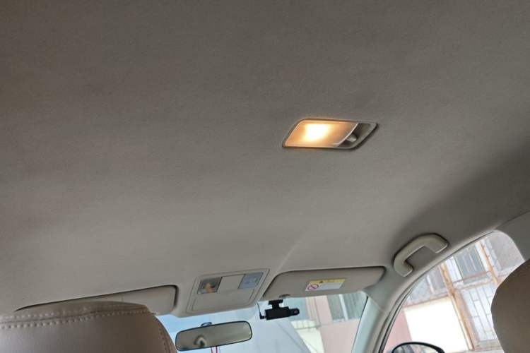 Used Nissan Sylphy 2012 Classic 1.6XE Manual Comfort Edition Headliner