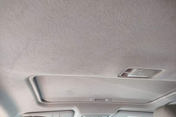Used Nissan Sylphy 2012 1.6 XL Manual Luxury Edition Headliner