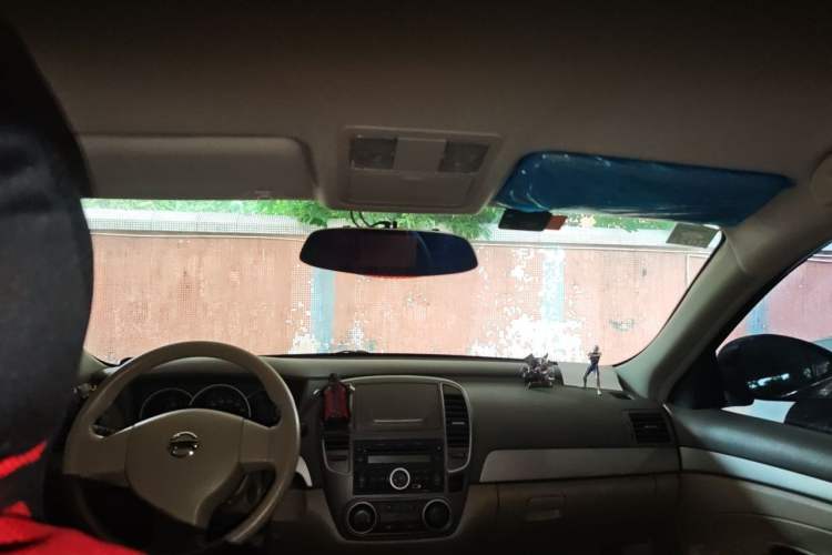 Used Nissan Sylphy 2012 Classic 1.6XE Automatic Comfort Edition Headliner