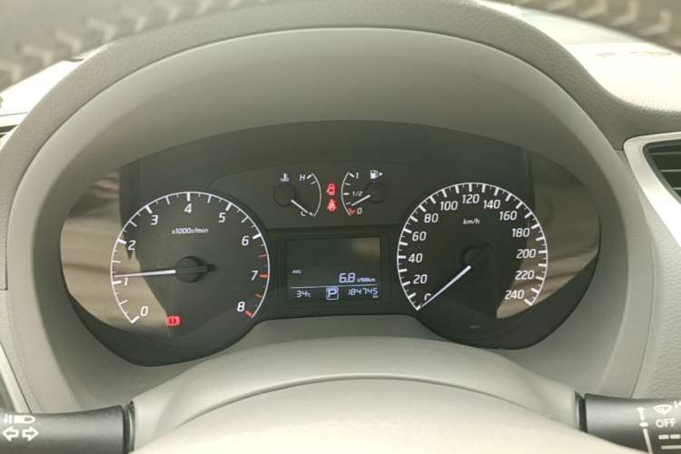 Used Nissan Sylphy 2012 1.6 XL CVT Luxury Edition Instrument Cluster