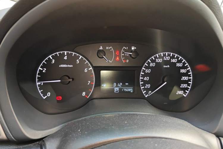 Used Nissan Sylphy 2012 1.6 XL CVT Luxury Edition Instrument Cluster