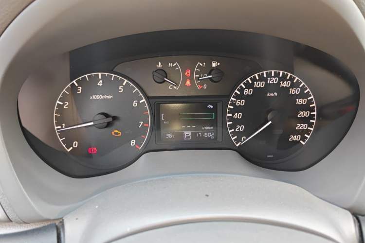 Used Nissan Sylphy 2012 1.6 XL CVT Luxury Edition Instrument Cluster