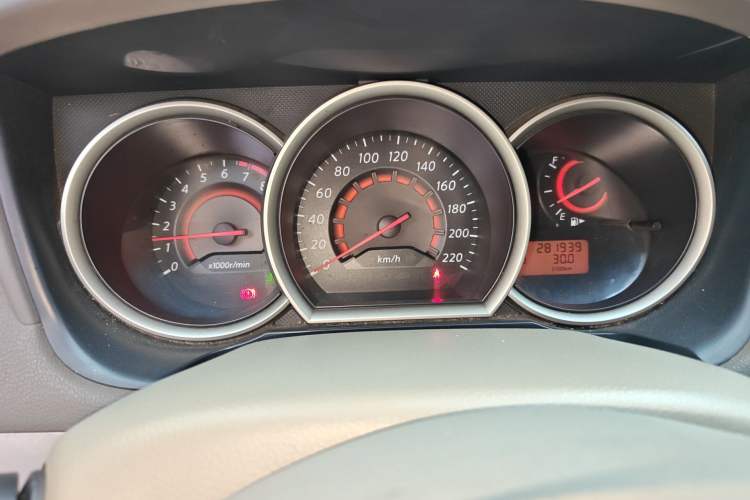 Used Nissan Sylphy 2012 Classic 1.6XE Automatic Comfort Edition Instrument Cluster