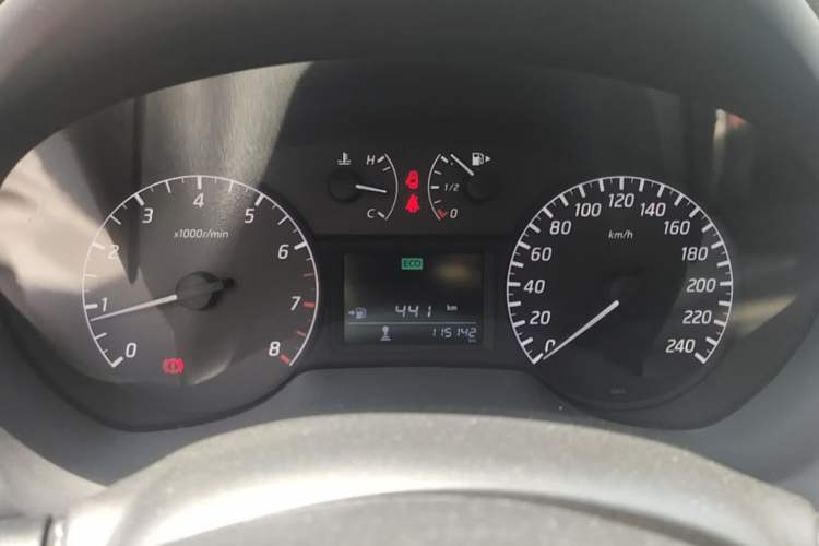 Used Nissan Sylphy 2012 1.6 XL Manual Luxury Edition Instrument Cluster