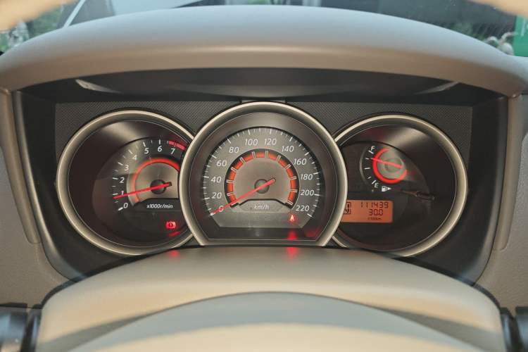 Used Nissan Sylphy 2012 Classic 1.6XE Automatic Comfort Edition Instrument Cluster
