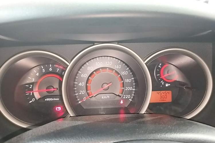 Used Nissan Sylphy 2012 Classic 1.6XE Automatic Comfort Edition Instrument Cluster