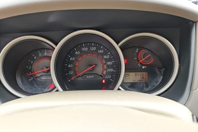Used Nissan Sylphy 2012 Classic 1.6XE Automatic Comfort Edition Instrument Cluster