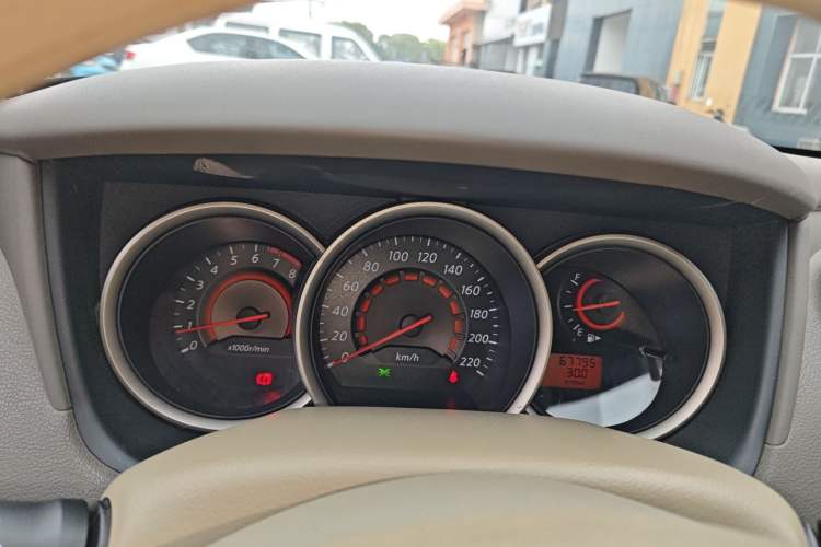 Used Nissan Sylphy 2012 Classic 1.6XE Automatic Comfort Edition Instrument Cluster