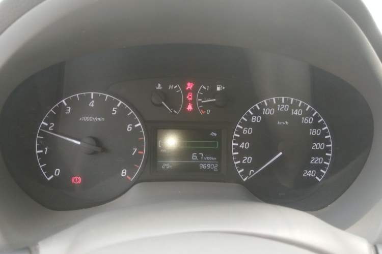 Used Nissan Sylphy 2012 1.6XE Manual Comfort Edition Instrument Cluster