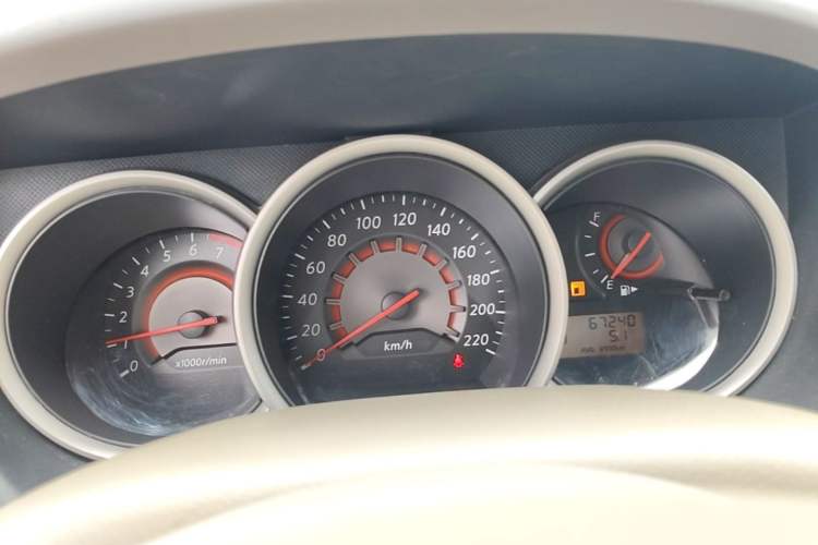 Used Nissan Sylphy 2012 Classic 1.6XE Automatic Comfort Edition Instrument Cluster