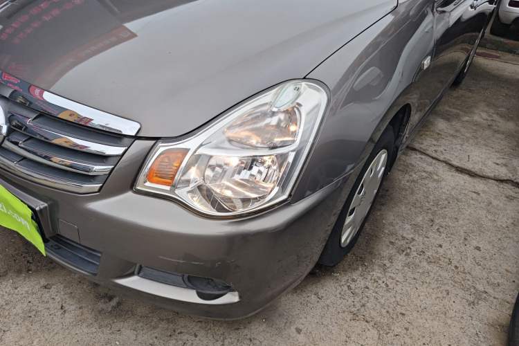 Used Nissan Sylphy 2012 Classic 1.6XE Automatic Comfort Edition Left Front Headlight