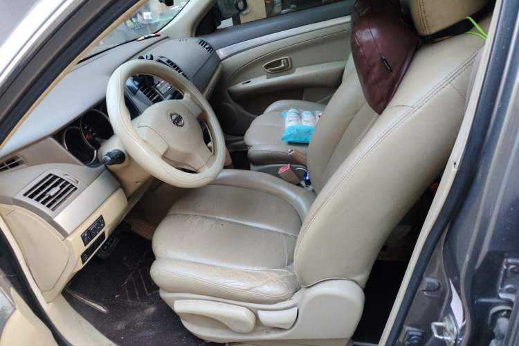 Used Nissan Sylphy 2012 Classic 1.6 XL Automatic Luxury Edition Left Front Seat