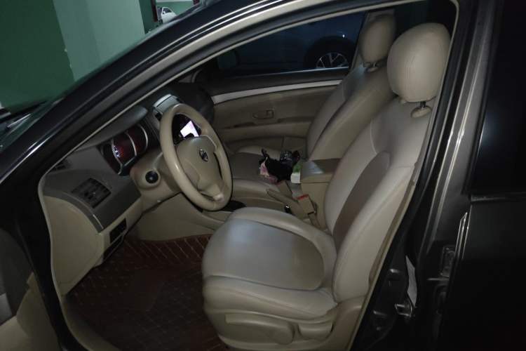 Used Nissan Sylphy 2012 Classic 1.6XE Automatic Comfort Edition Left Front Seat