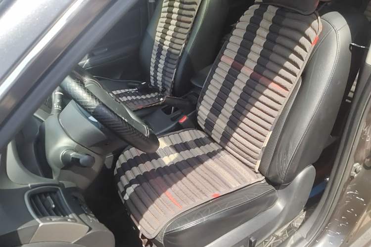 Used Nissan Sylphy 2012 1.6 XL Manual Luxury Edition Left Front Seat