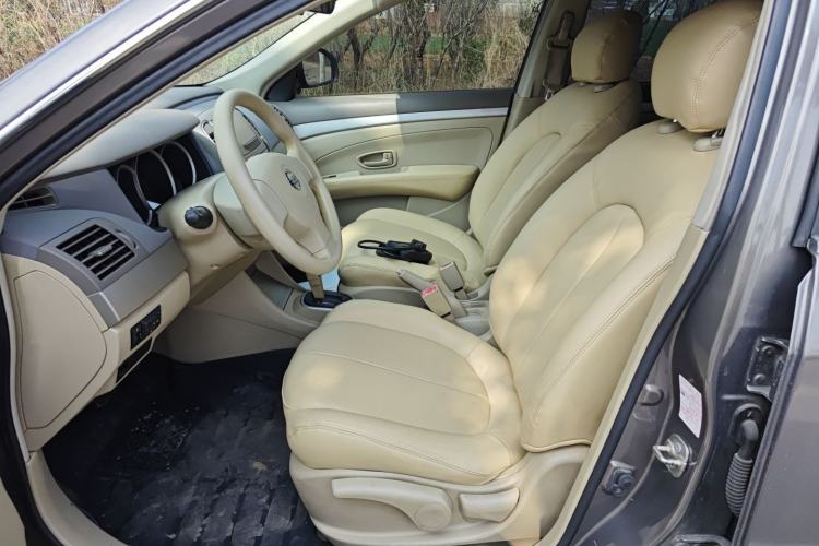 Used Nissan Sylphy 2012 Classic 1.6XE Automatic Comfort Edition Left Front Seat