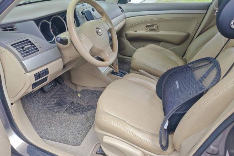 Used Nissan Sylphy 2012 Classic 1.6XE Automatic Comfort Edition Left Front Seat
