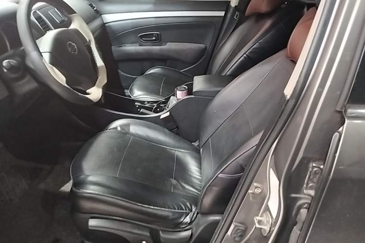 Used Nissan Sylphy 2012 Classic 1.6XE Automatic Comfort Edition Left Front Seat