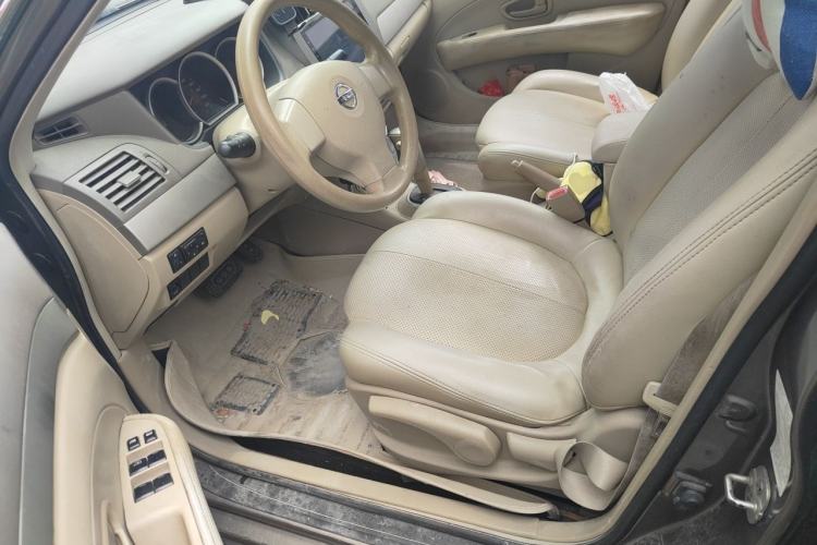 Used Nissan Sylphy 2012 Classic 1.6XE Automatic Comfort Edition Left Front Seat