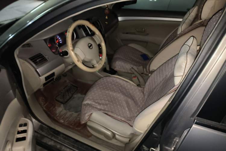 Used Nissan Sylphy 2012 Classic 1.6XE Automatic Comfort Edition Left Front Seat