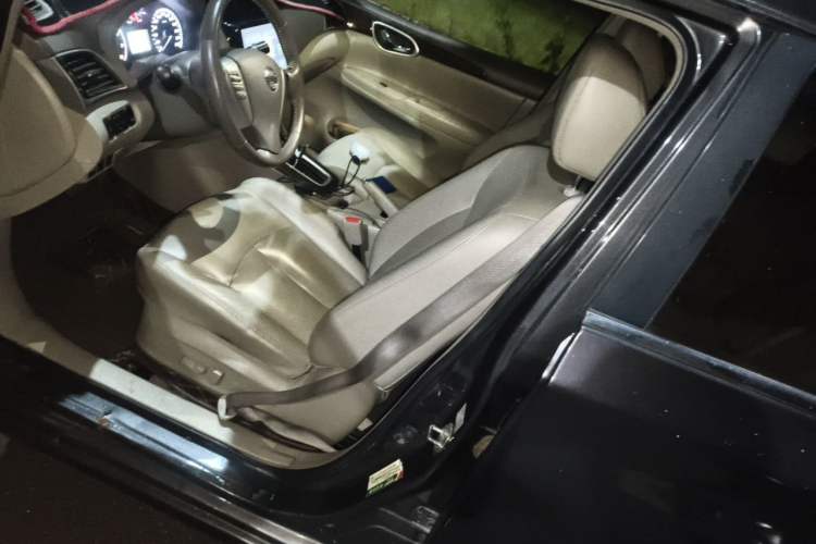 Used Nissan Sylphy 2012 1.6 XL CVT Luxury Edition Left Front Seat