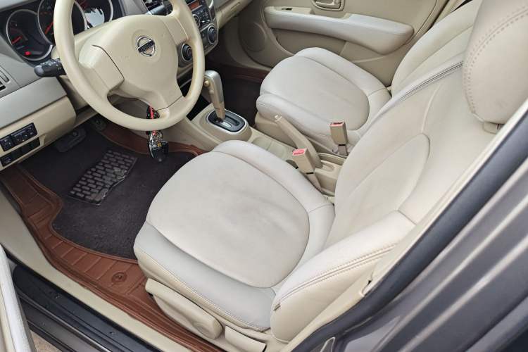 Used Nissan Sylphy 2012 Classic 1.6XE Automatic Comfort Edition Left Front Seat
