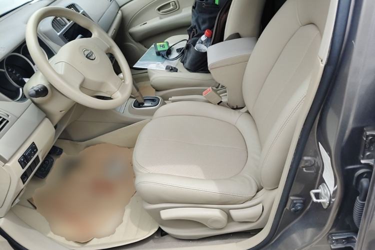 Used Nissan Sylphy 2012 Classic 1.6XE Automatic Comfort Edition Left Front Seat