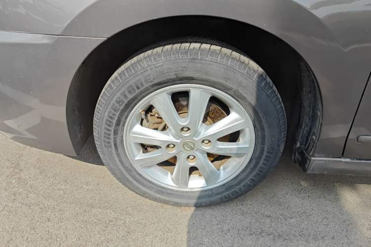 Used Nissan Sylphy 2012 Classic 1.6XE Automatic Comfort Edition Left Front Wheel Hub