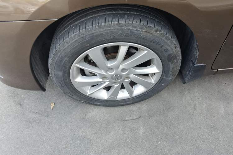 Used Nissan Sylphy 2012 1.6 XL CVT Luxury Edition Left Front Wheel Hub