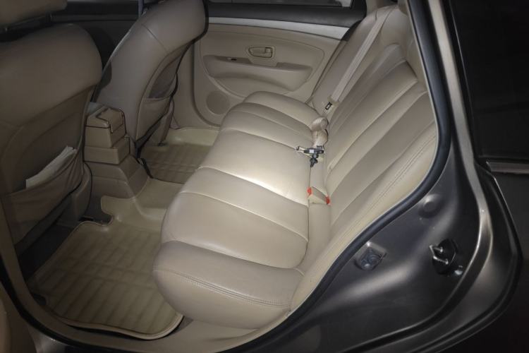 Used Nissan Sylphy 2012 Classic 1.6XE Manual Comfort Edition Left Rear Seat