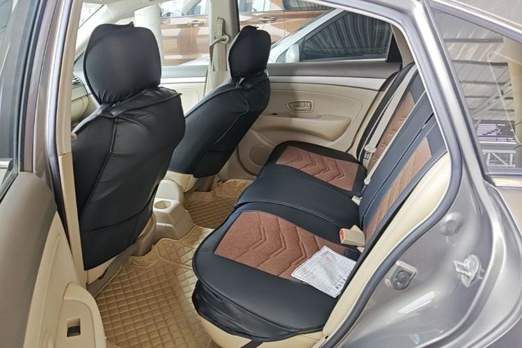 Used Nissan Sylphy 2012 Classic 1.6XE Automatic Comfort Edition Left Rear Seat