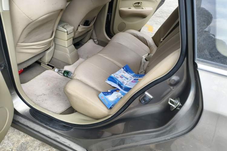 Used Nissan Sylphy 2012 Classic 1.6XE Automatic Comfort Edition Left Rear Seat