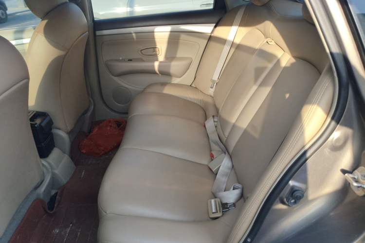 Used Nissan Sylphy 2012 Classic 1.6XE Manual Comfort Edition Left Rear Seat