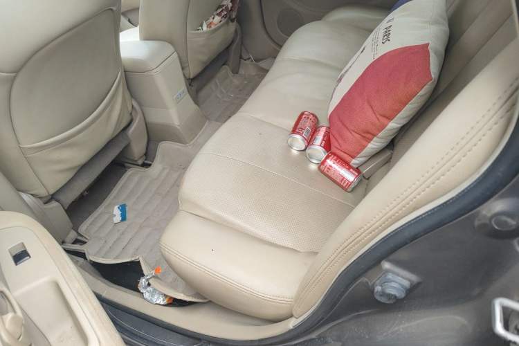 Used Nissan Sylphy 2012 Classic 1.6XE Automatic Comfort Edition Left Rear Seat