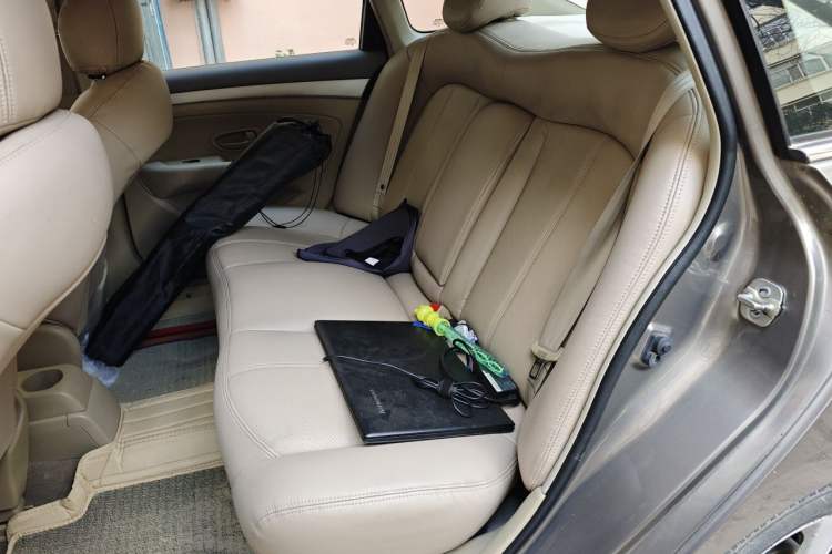Used Nissan Sylphy 2012 Classic 1.6XE Manual Comfort Edition Left Rear Seat