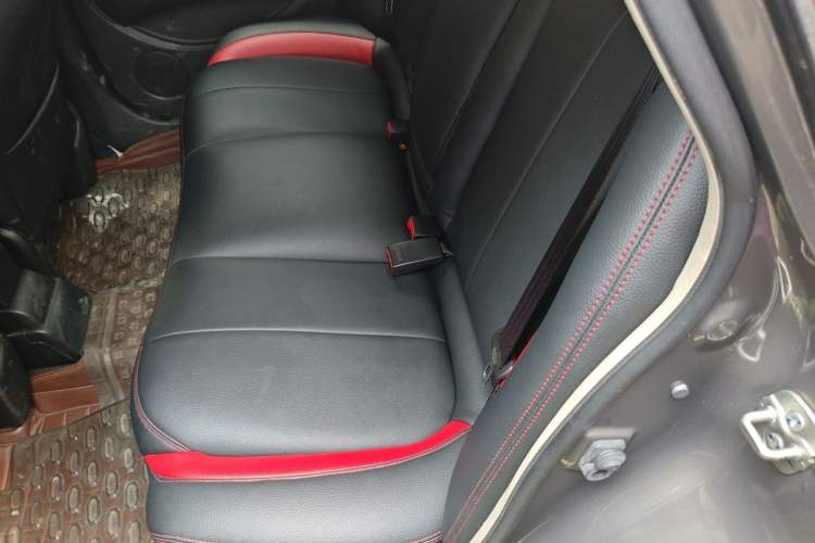 Used Nissan Sylphy 2012 Classic 1.6XE Automatic Comfort Edition Left Rear Seat