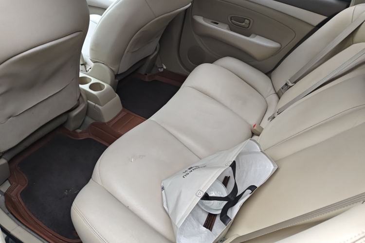 Used Nissan Sylphy 2012 Classic 1.6XE Automatic Comfort Edition Left Rear Seat