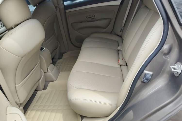 Used Nissan Sylphy 2012 Classic 1.6XE Automatic Comfort Edition Left Rear Seat