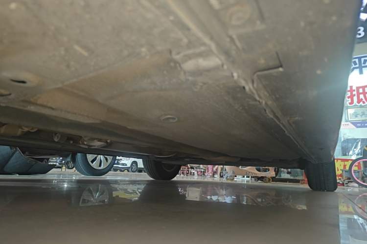 Used Nissan Sylphy 2012 Classic 1.6XE Automatic Comfort Edition Left Side Sill